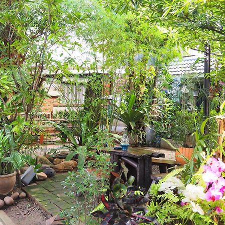 Stay With Me Guest House Chiang Mai Dış mekan fotoğraf